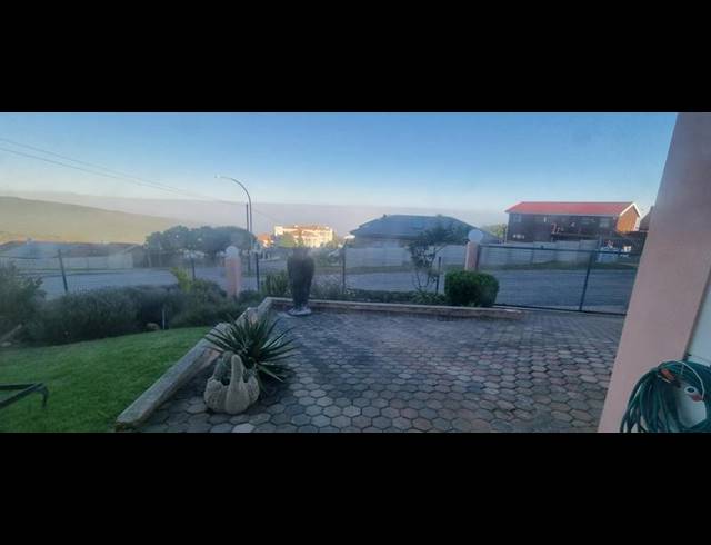 1 BEDROOM PROPERTY TO RENT IN DANA BAY